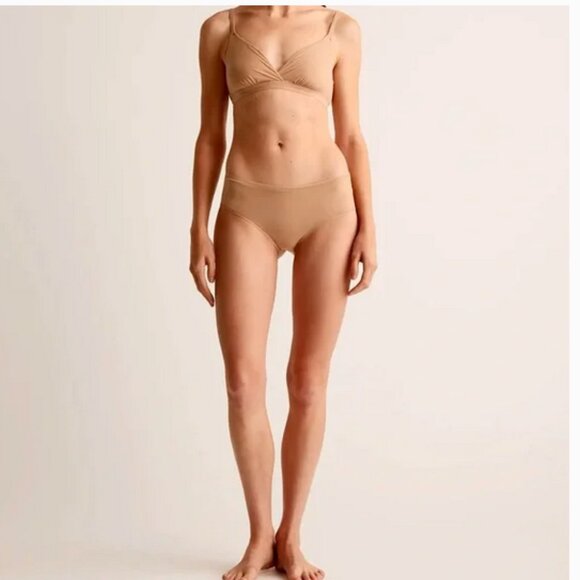 NWT Quince Second Skin Crossover Bralette (2-pack) in Sand Size Small - Picture 3 of 6